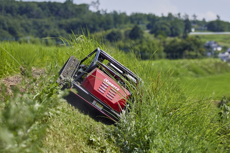 やまびこジャパンが待望のラジコン草刈機発売　遠隔操作で快適作業 発売キャンペーンを実施